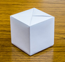 A4コピー用紙で作る立方体折り紙の写真2