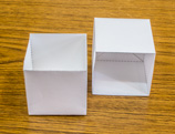 A4コピー用紙で作る立方体折り紙の写真